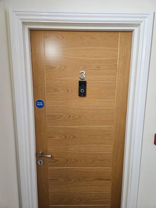 Centre. Spacious Apartment. Ideal Location. Apartment